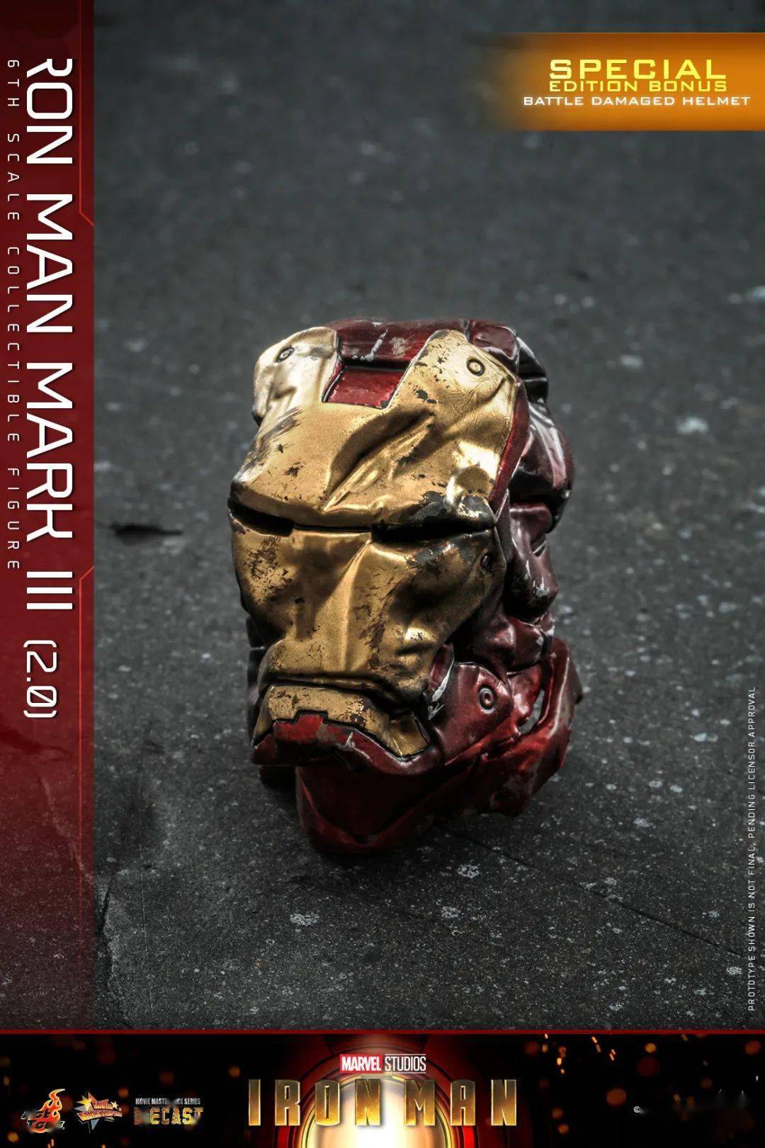*特别版配件: 钢铁侠 mark 3战损头盔除备有双眼散发白色光芒效果的