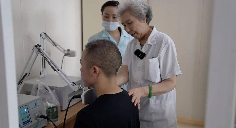 我们的新时代嗓音天使李嘉莉好声音守护人