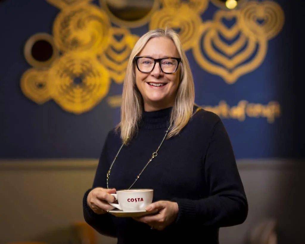 costa咖啡ceo将入职麦当劳每日优鲜关停极速达业务百威亚太发中报卡夫