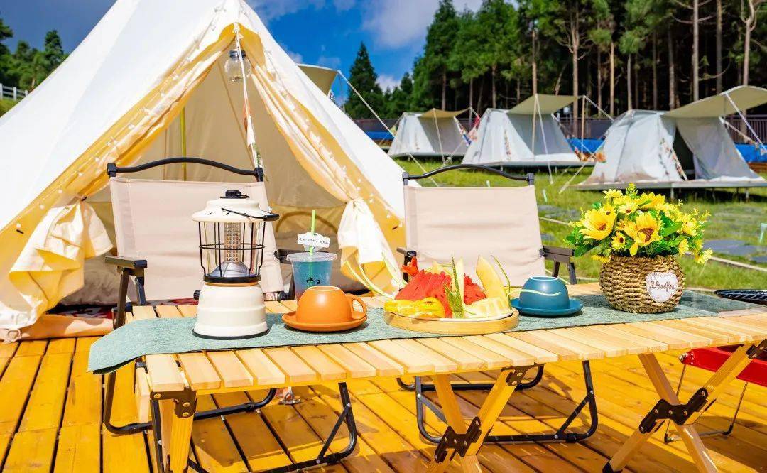 浪漫满分的轻奢露营带你逃离酷暑炎夏