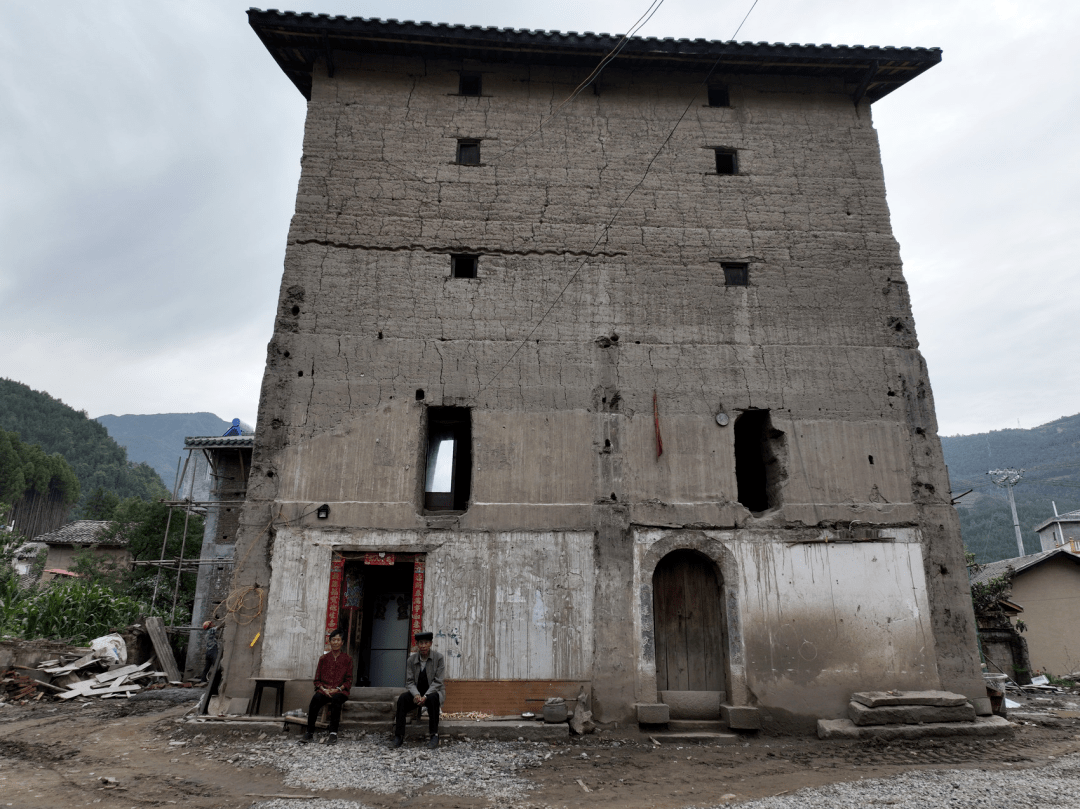 越西:百年土碉楼迎来新生机_陶家营_村民_村里