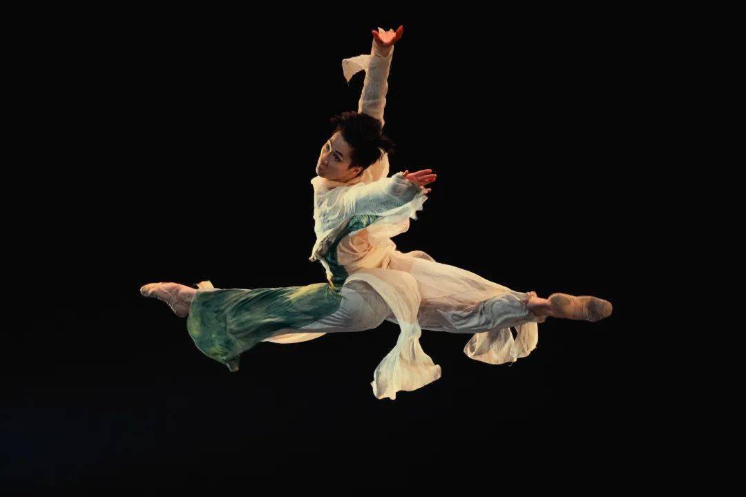 中国舞舞姿图片高清图片