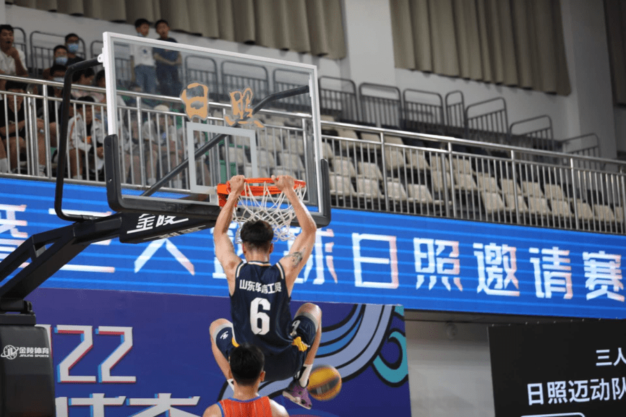 "浙大罗斯"张梓晨,"江西球王"彭博,"前nbl陕西信达队"辛华骏以及"扣篮