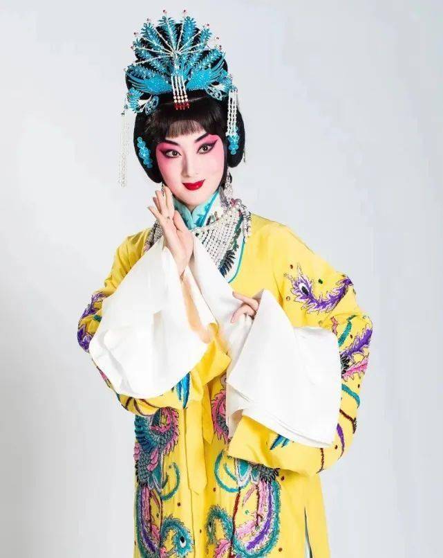 这里有戏|8月7日"又见彩虹"优秀青衣演员朱虹折子戏专场_京剧_演出_杨