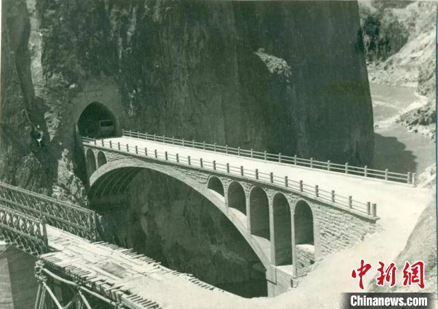 驻藏武警某部：守护怒江天堑上的“两桥一墩”