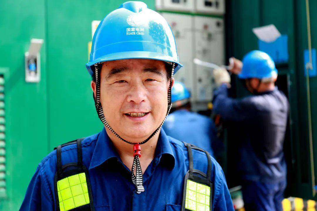 国家电网两位员工获评最美电力人