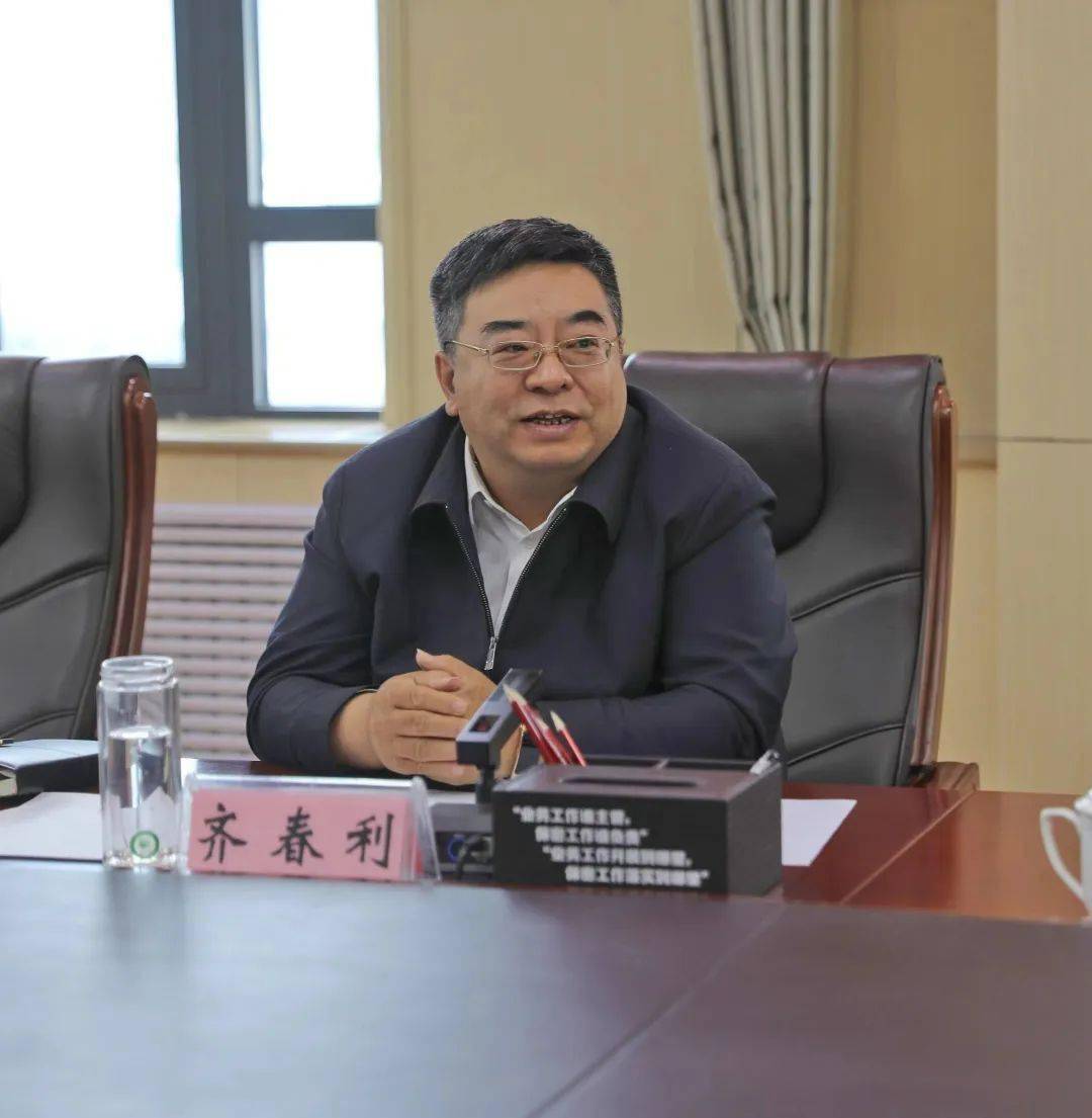 玉树市委副书记,副市长朱应延介绍青海玉树先天性心脏病儿童免费救治