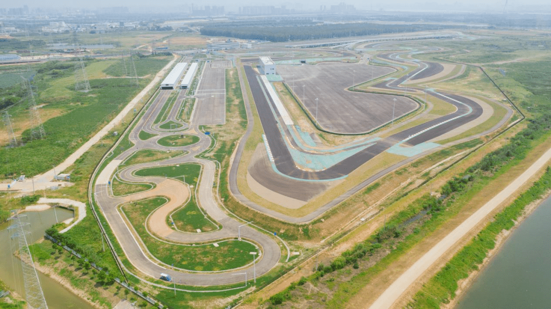 华中首条!今天武汉国家智能网联汽车测试场项目全面竣工_模拟_高架_道