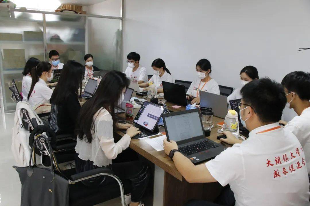 暑期社会实践 展现青春活力
