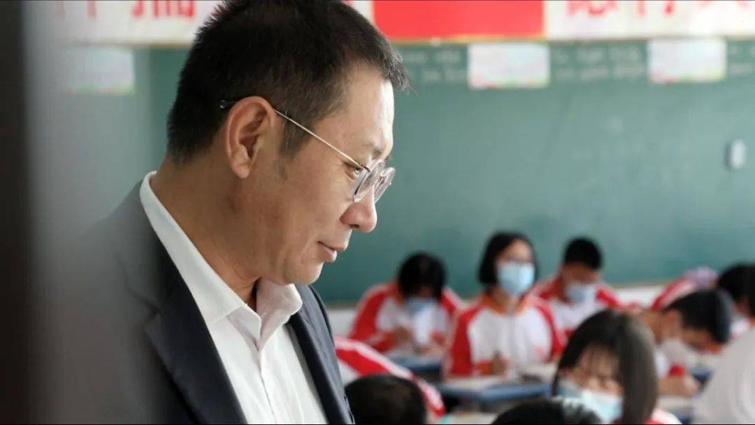 委书记杨欣斌,西藏大学原副校长强俄巴·次央,河北省兴隆县六道河中学