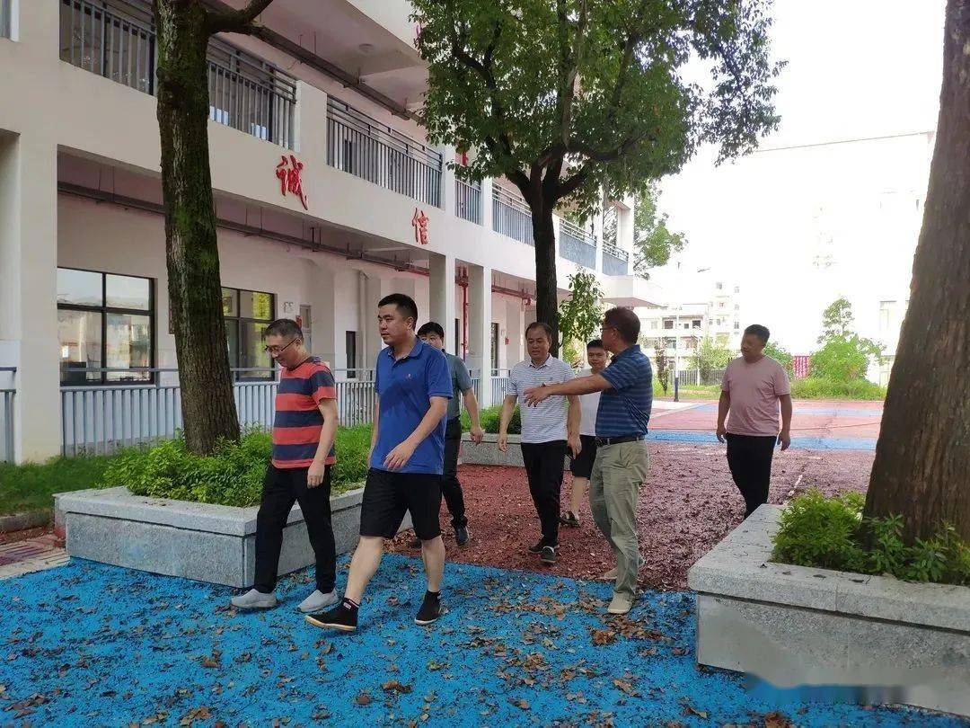 教育牵手共成长 辐射引领促提升——五里牌中学到耒阳市芙蓉学校考察