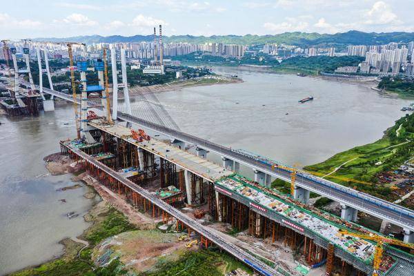 重庆轨道交通18号线进展顺利_李家沱_王全超_新华社