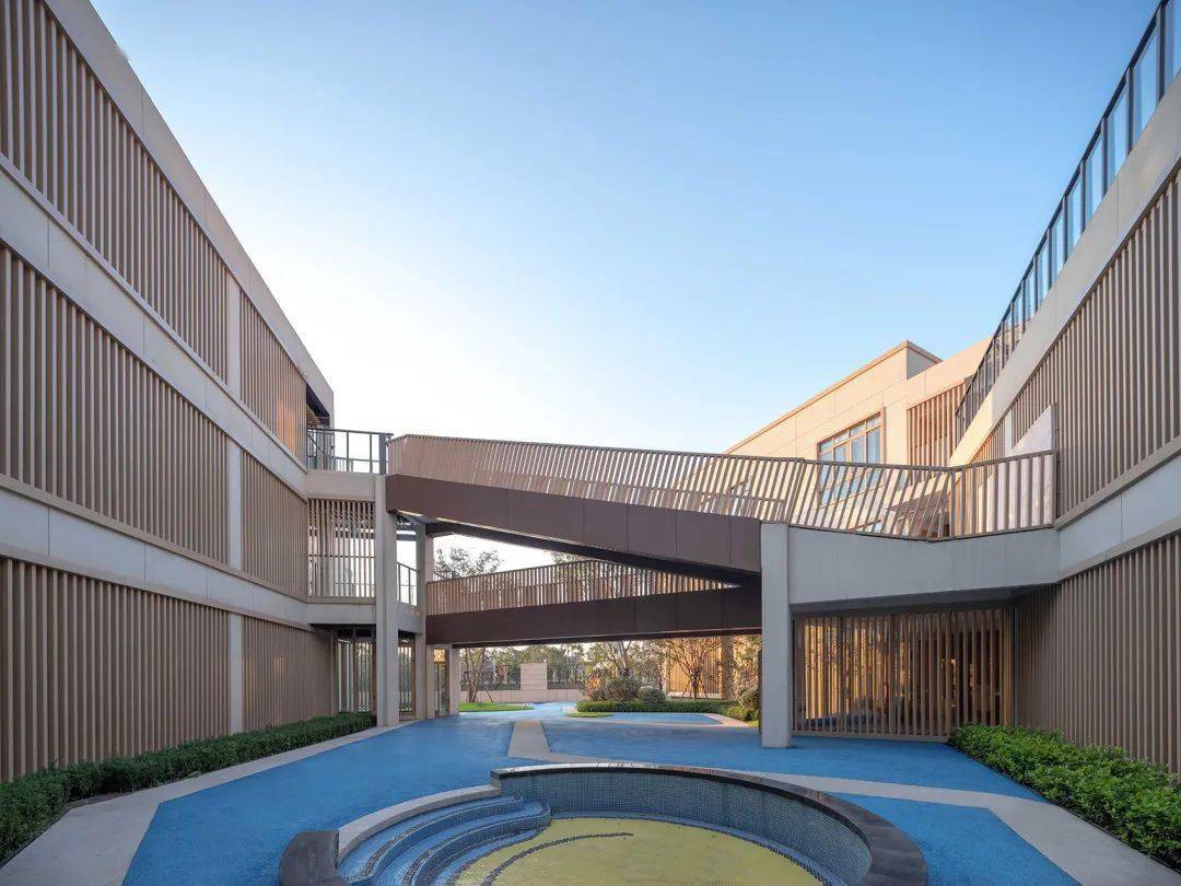 10个最新幼儿园设计_建筑_乡村_鹿萍