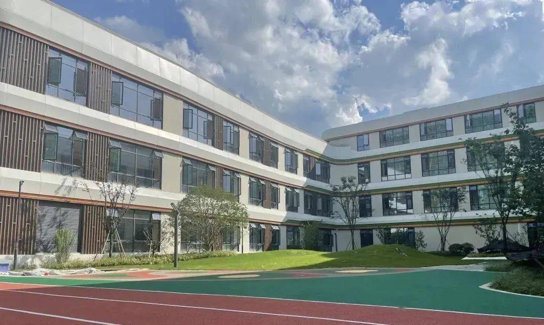 下学期杭州又有一批学校幼儿园要投入使用