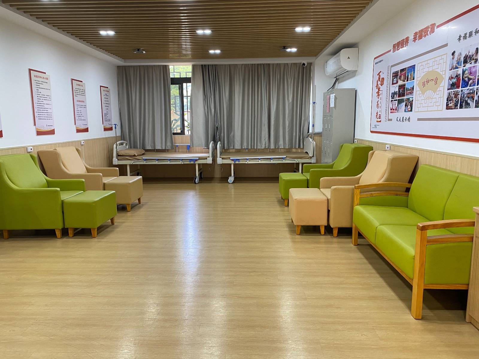 养老不离"家",联和街颐康中心迎来第一位长者入住_康复_爷爷_服务