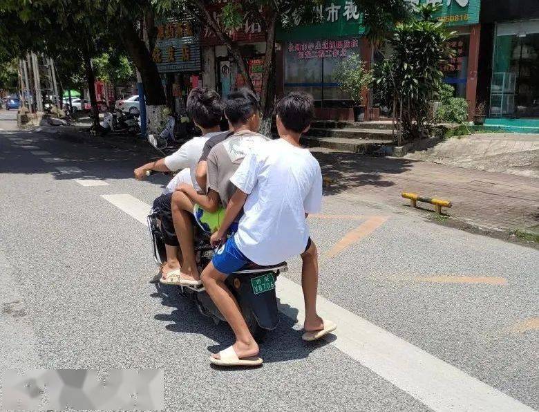 自行车惊险（自行车变乱
视频集锦）《自行车失误集锦》