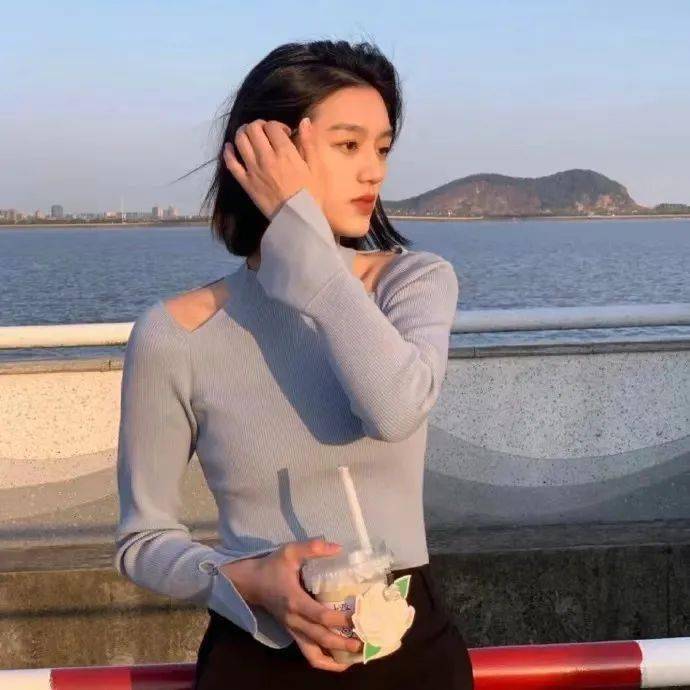百看不厌的高级头像_一个人_白日_伤人