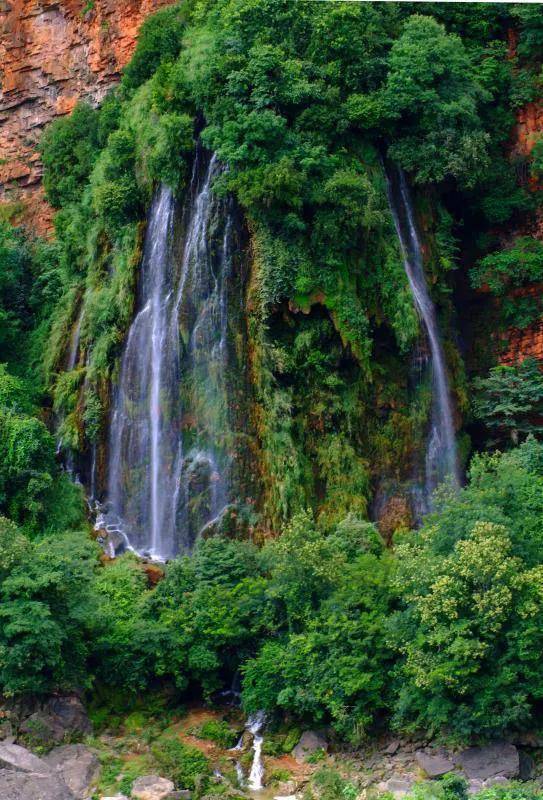 陆良大叠水瀑布风景区图片