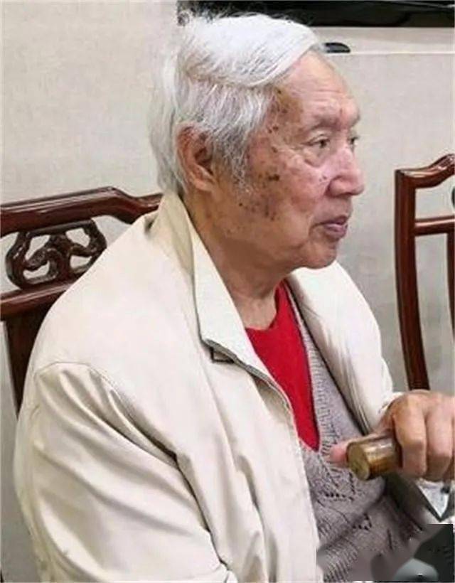 钱浩梁结果到了钱浩梁家才发现,两人正处在人生最为困难的时候.