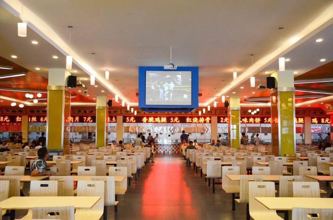 这些大学饭堂超超超豪华!你想去哪里蹭饭?_食堂_感觉_校区