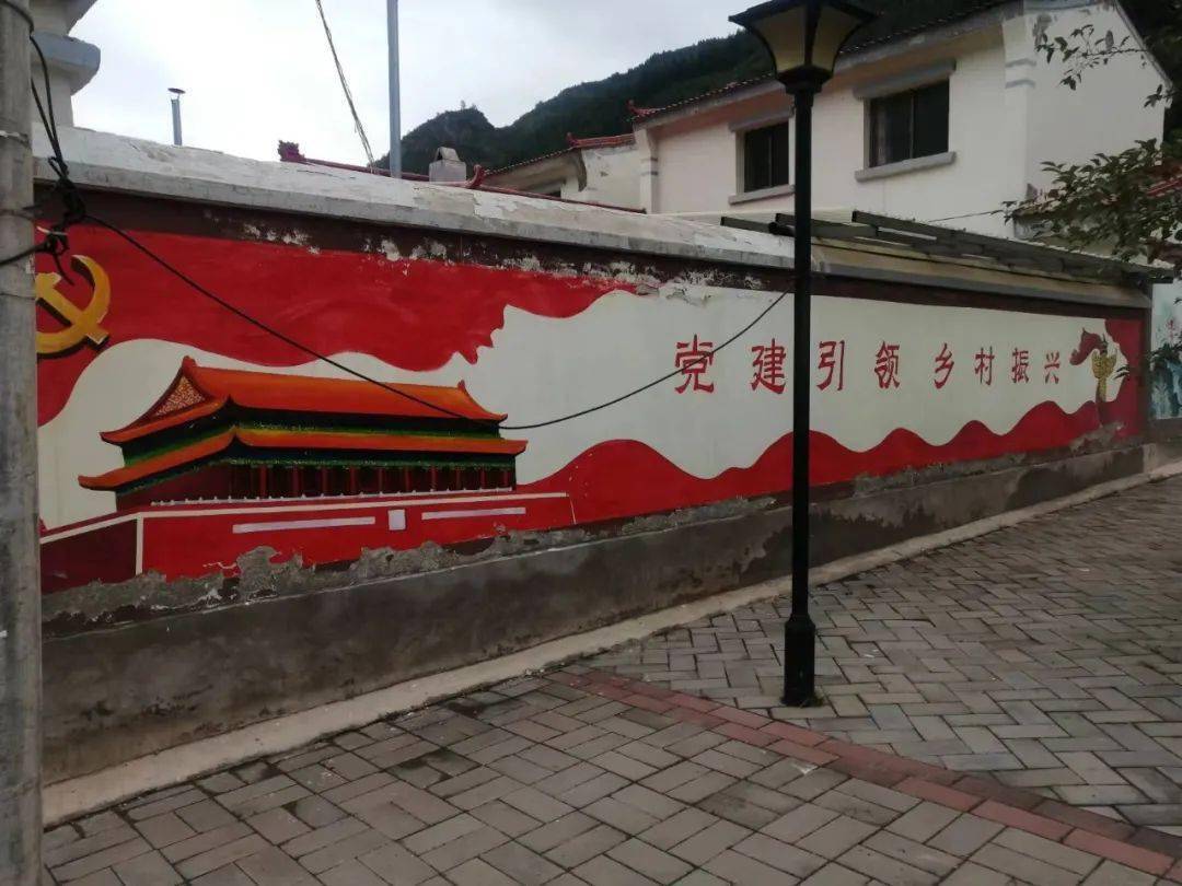 【振兴动态】大草滩镇：文化彩绘墙“绘出”乡村振兴文化底色