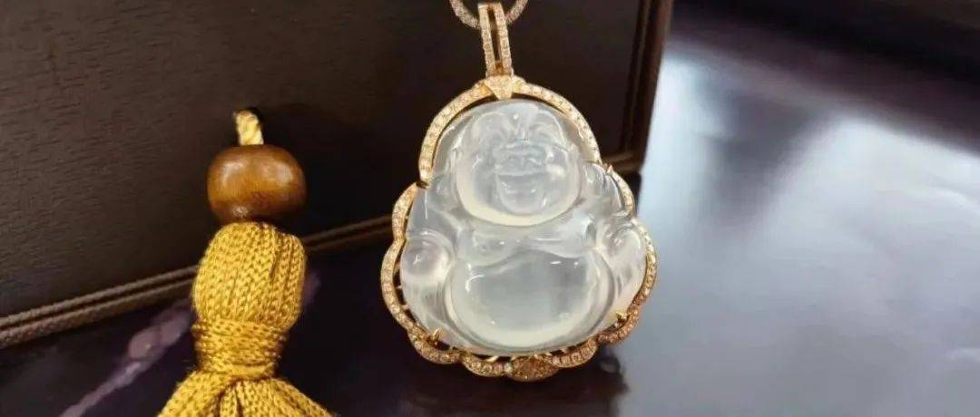 想买翡翠佛公,看这一篇就够了_观音_戴佛_弥勒佛
