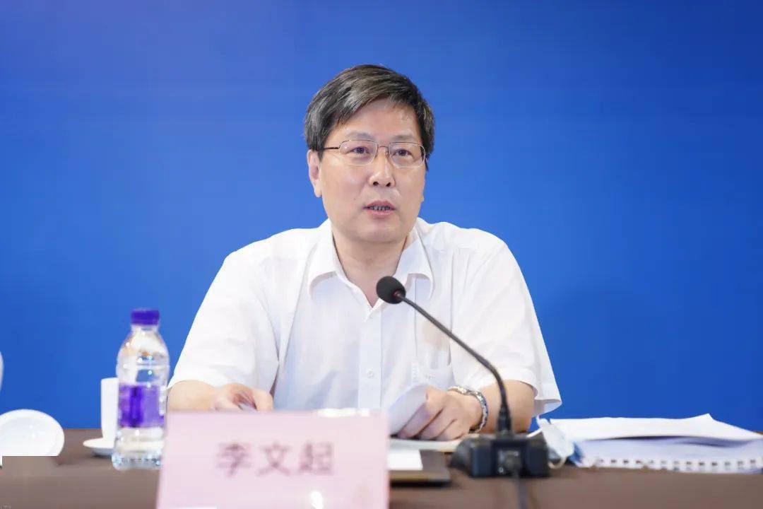 李文起充分肯定了上半年新一届人大常委会工作取得的新进展,部署了下