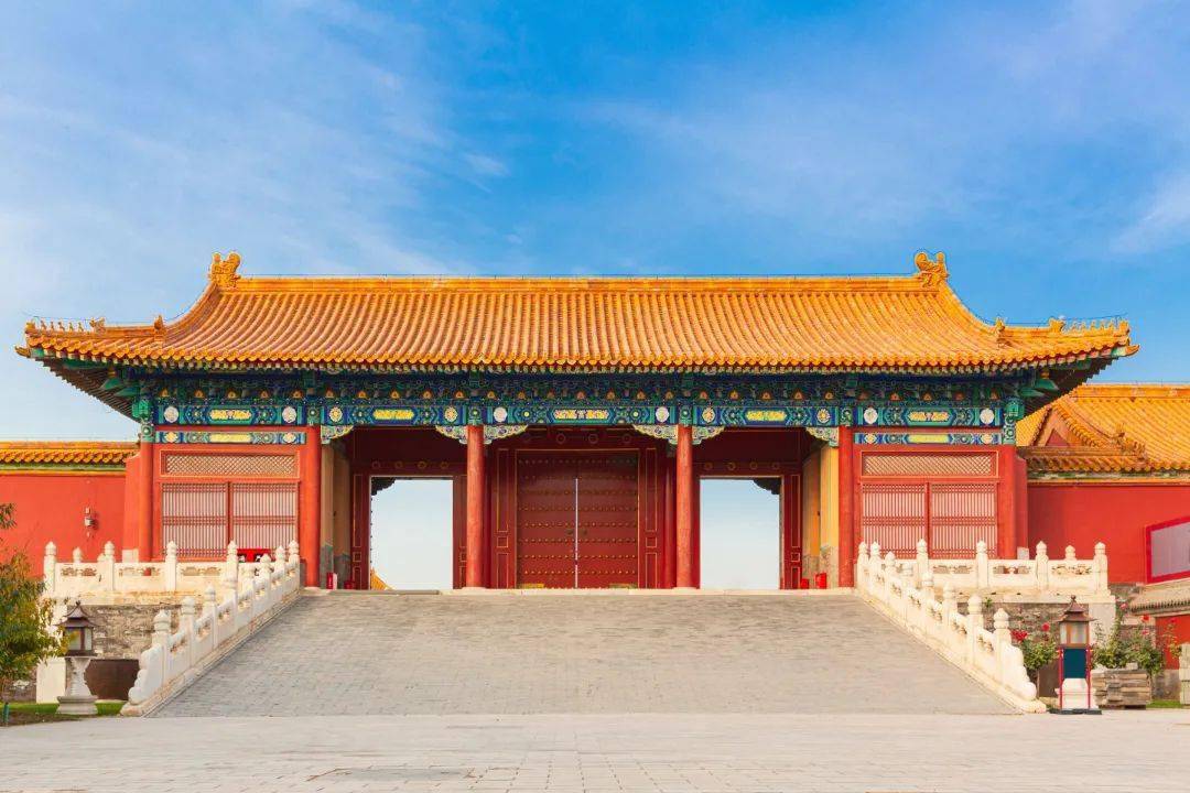 故宫·北京世界现存最大最完整的古代皇家宫殿建筑群,旧称紫禁城,是