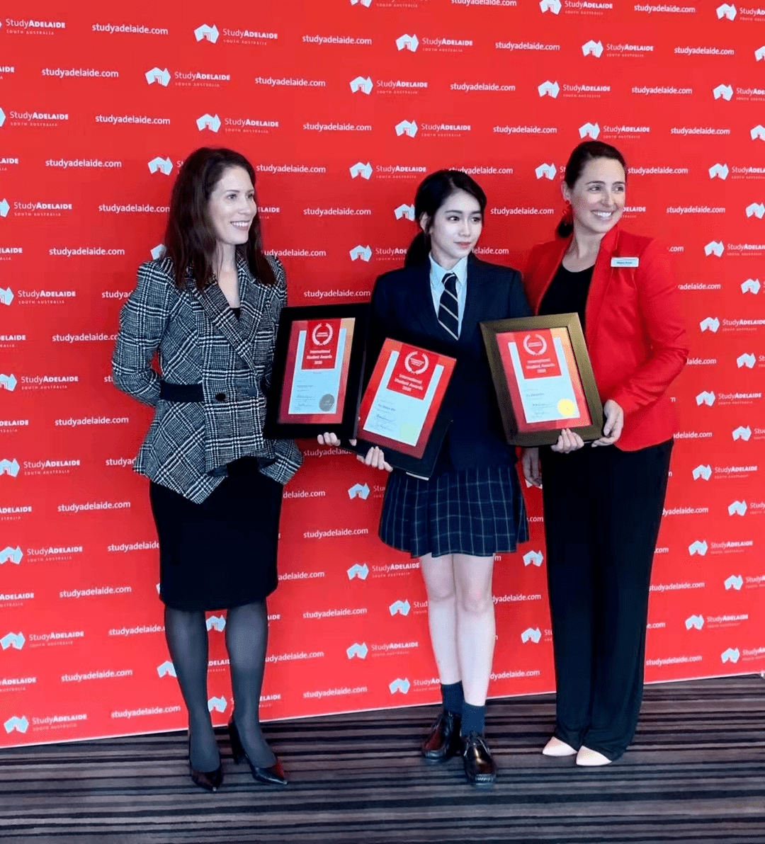 "amy shi不仅学习成绩优异,在澳大利亚和国际上均展现出超凡的影响,是