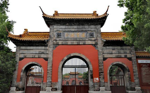 南京有一5A级景区，江南地区级别最高，古建筑群风景秀丽！