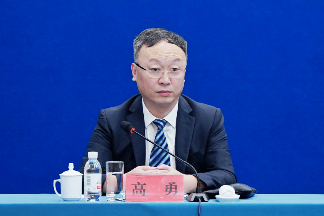 市中级法院副院长 高勇近年来,青岛法院深入贯彻落实中央和省委,市委