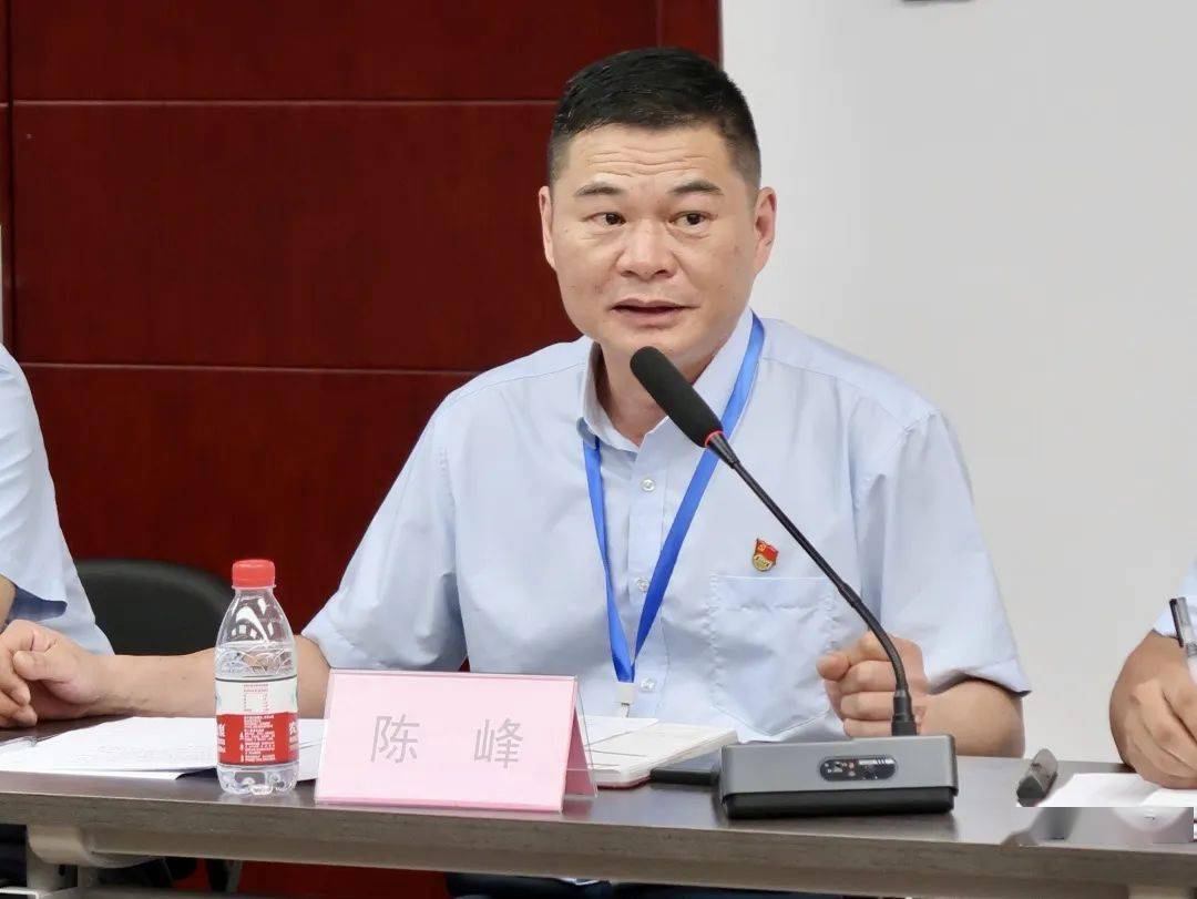 会上,市建科院公司党支部书记,董事长陈峰对福州工商学院领导一行的到