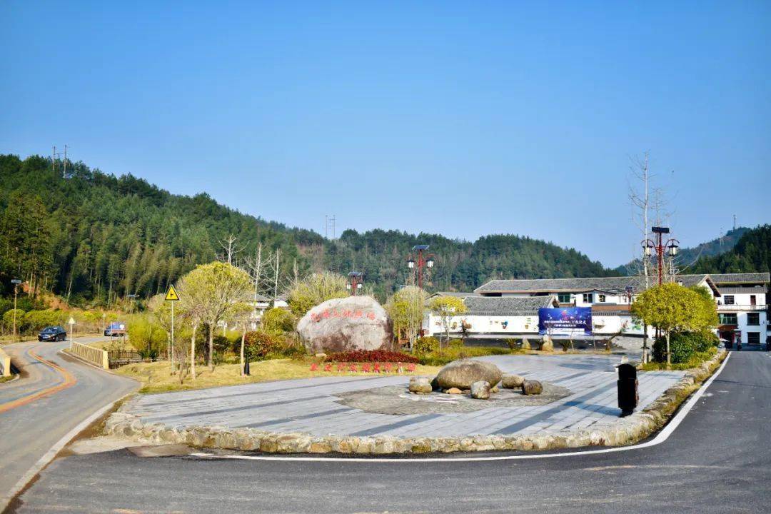 江西日报报道:铜鼓"变绿成金"推进乡村振兴_发展_坪田_产业