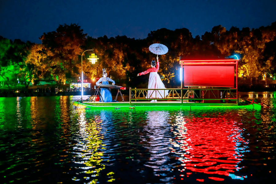 清凉夜游两江四湖,悦赏水上演艺四重奏_桂林_表演_游客