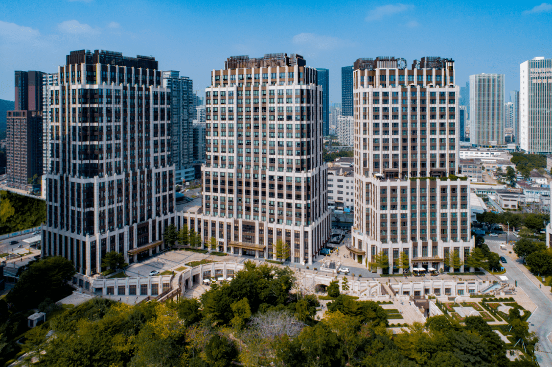 永新汇整个建筑群,总建面18万㎡,涵盖3栋国际甲级