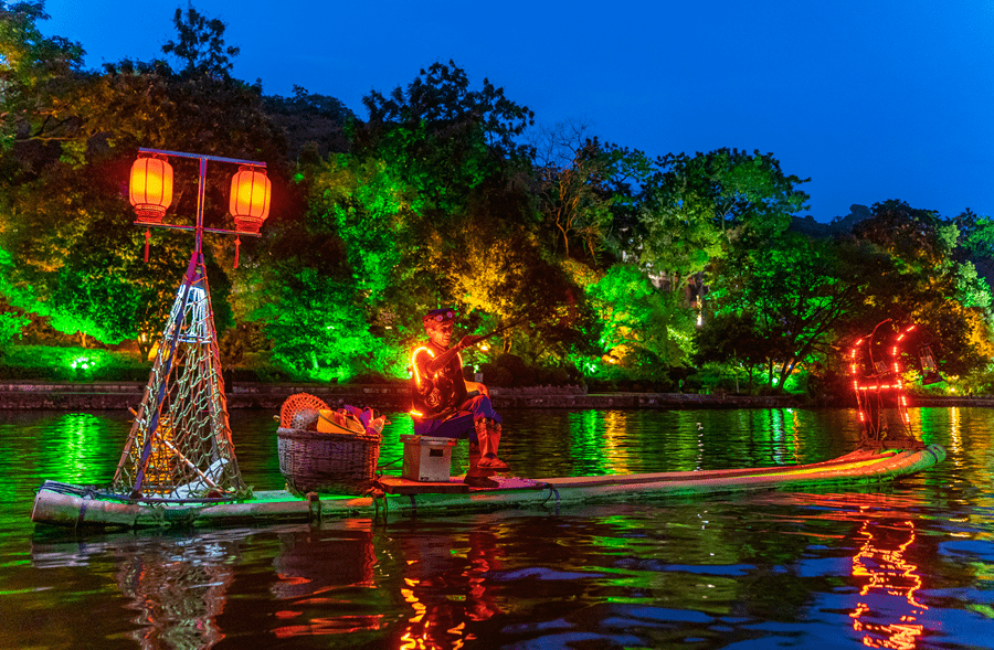 清凉夜游两江四湖,悦赏水上演艺四重奏_桂林_表演_游客