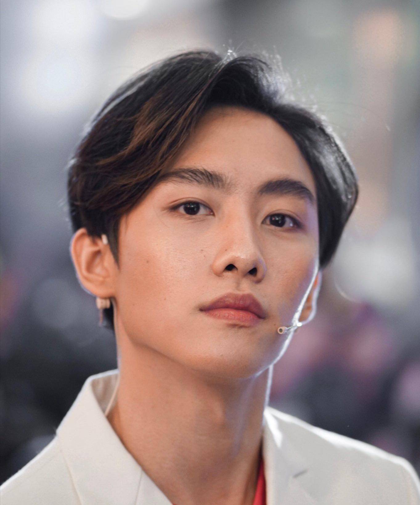 他泰男星的那些童年照,看哪个人变化最大?_小时候_win_天鹅