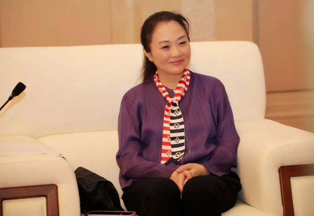 市委书记任泽锋亲切会见_文化_先生_资源