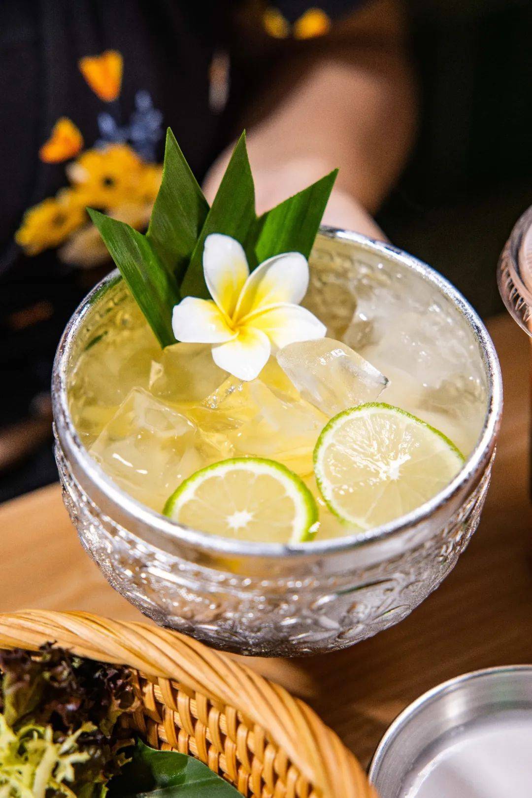 上海排队300桌的「泰式大排档」,杀到来广州_香茅_热带_体育