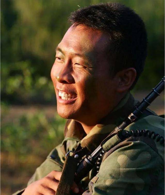 沈腾和张译:一个被资本裹挟,一个拒绝娱乐大众专心演戏_笑剧_票房