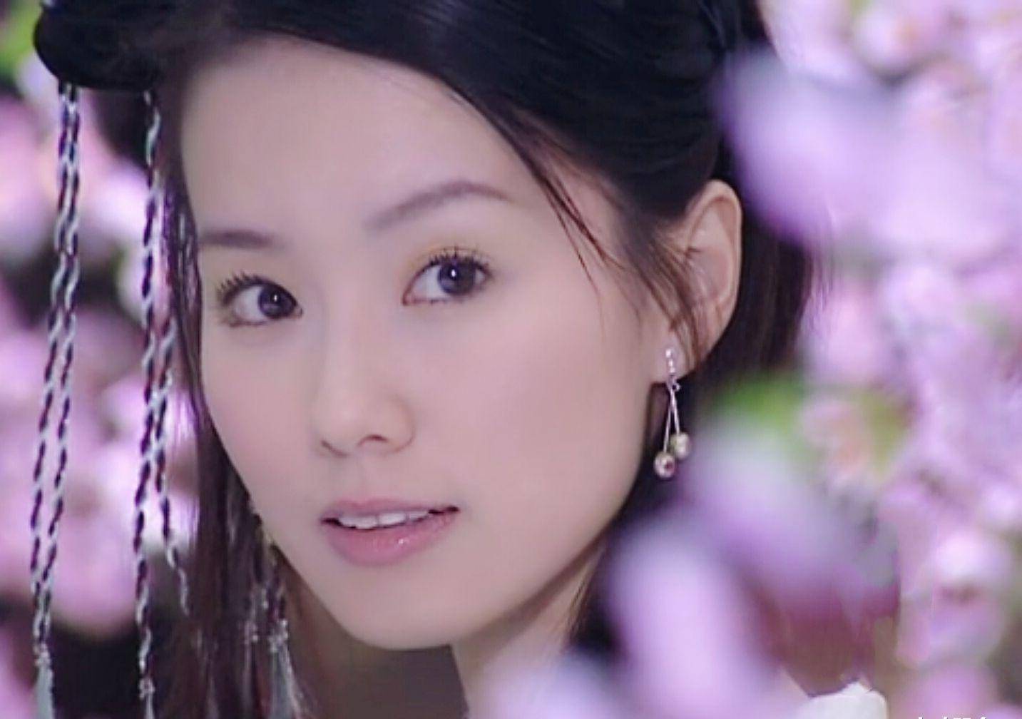 "新加坡四美"百态人生,她嫁大10岁外籍老公,为了还债开按摩店_林湘