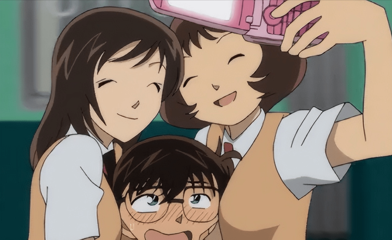 我们不要再被他单纯的外表所欺骗了_毛利兰_小兰_连小哀