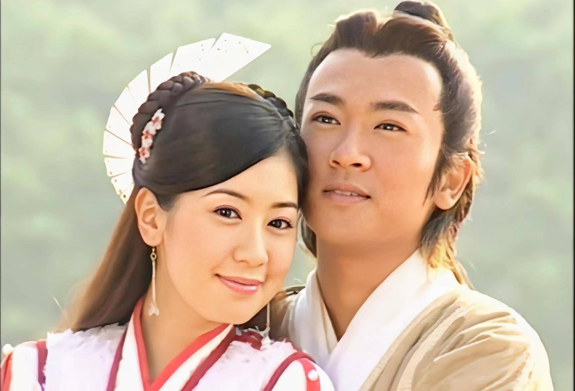 其中,作为导演的苏有朋刷掉了很多今日的流量和小生命花,比如《中餐厅