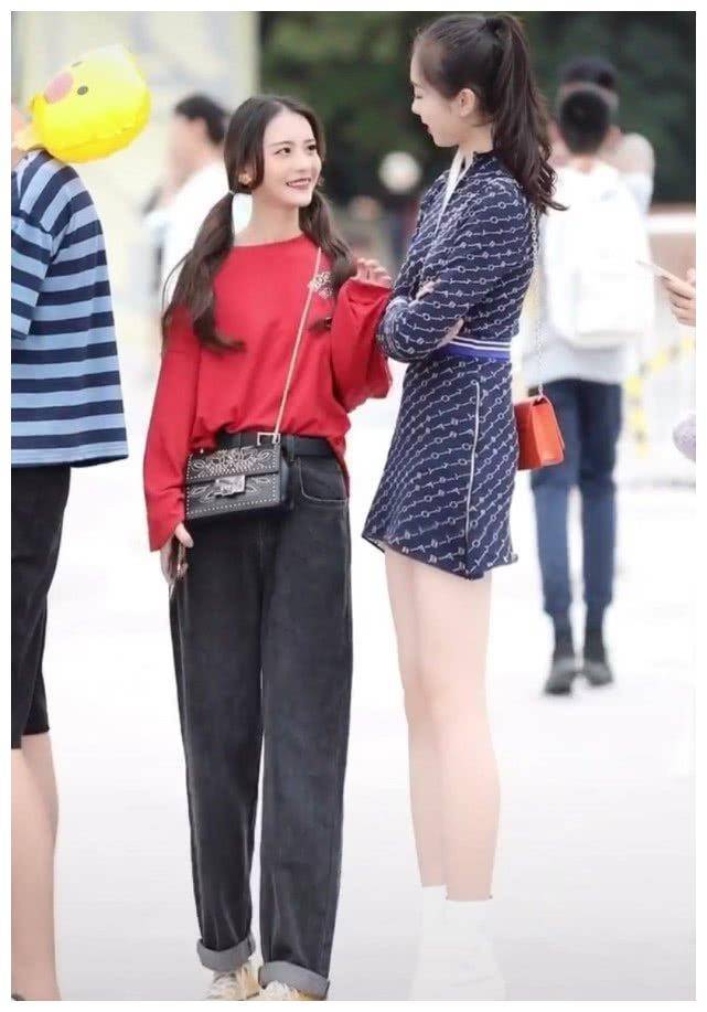 这个闺蜜身高差异太大,比闺蜜短一个头该怎么办?身高是天生美的变化.
