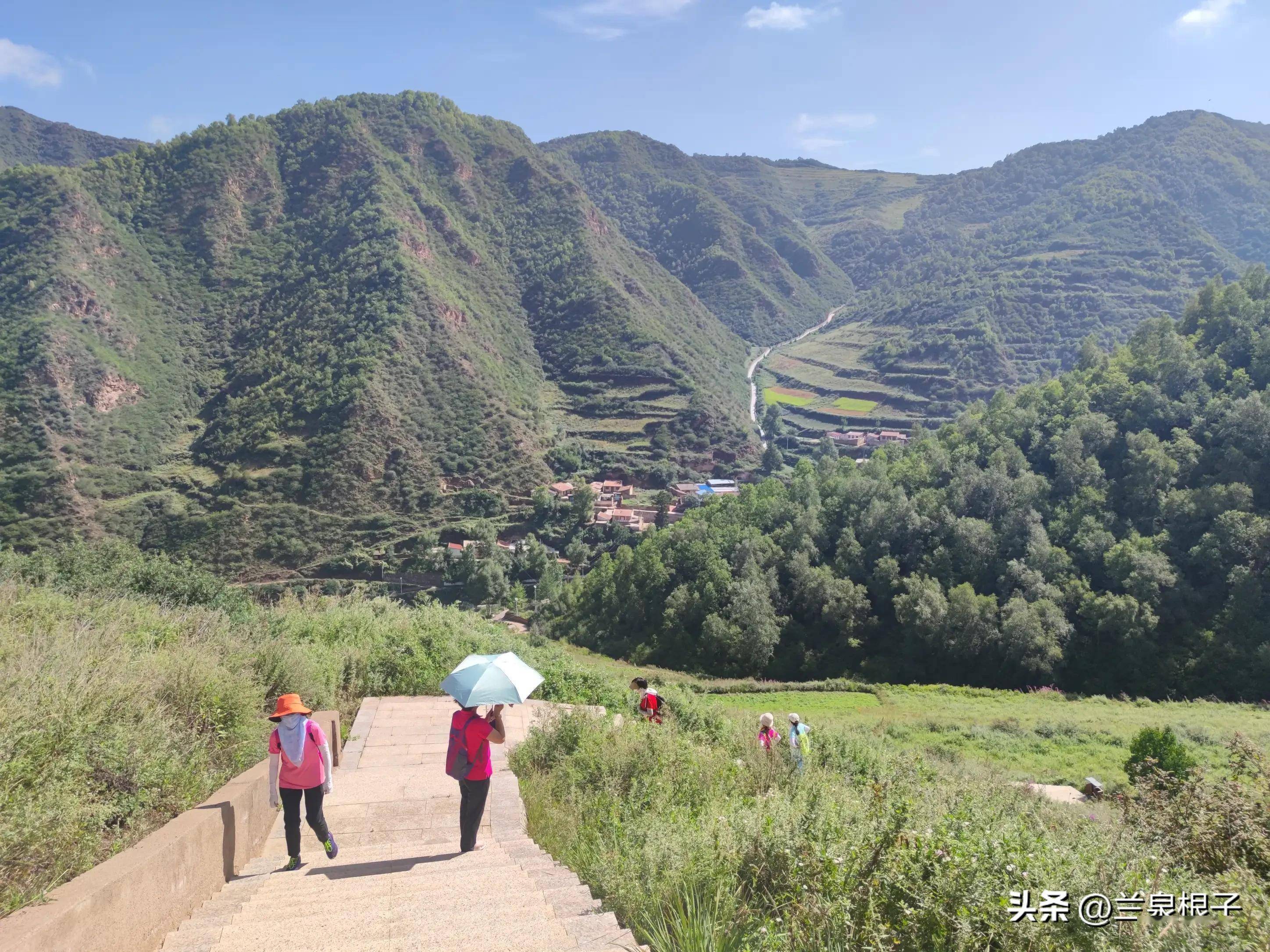 初秋时节行游兰州南部大山深处阿干镇深沟掌村
