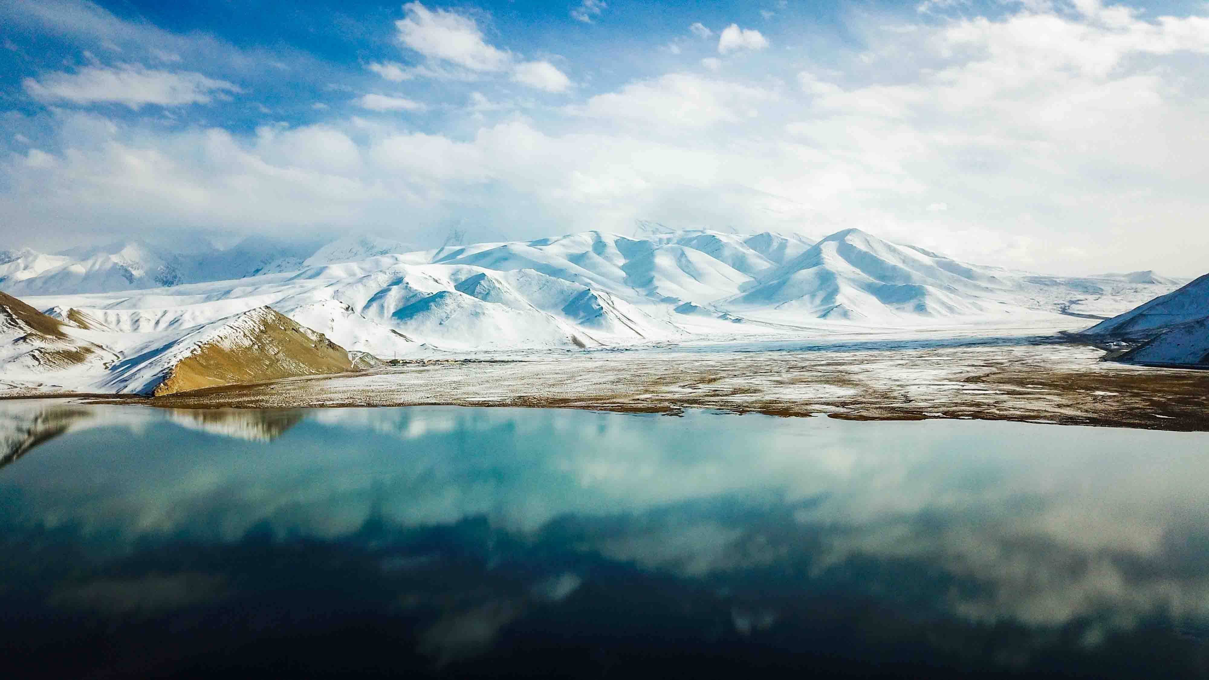 慕士塔格峰：帕米尔高原上的奇景，来这里看高原雪山、湖泊冰川！