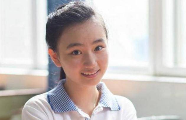 被清华大学录取的童星,高考分数633分,知道名字后很意外_明星_叶子