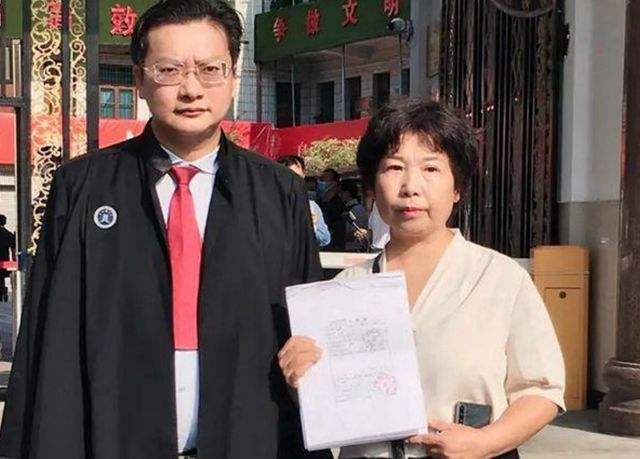 李圣律师发声:查真相是第一位,许敏被撕掉4页的病历内容很关键_淮河