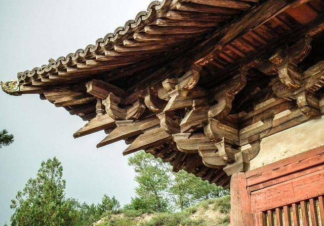 山西香火鼎盛的寺庙，拥有千年历史，属全国重点文物保护单位