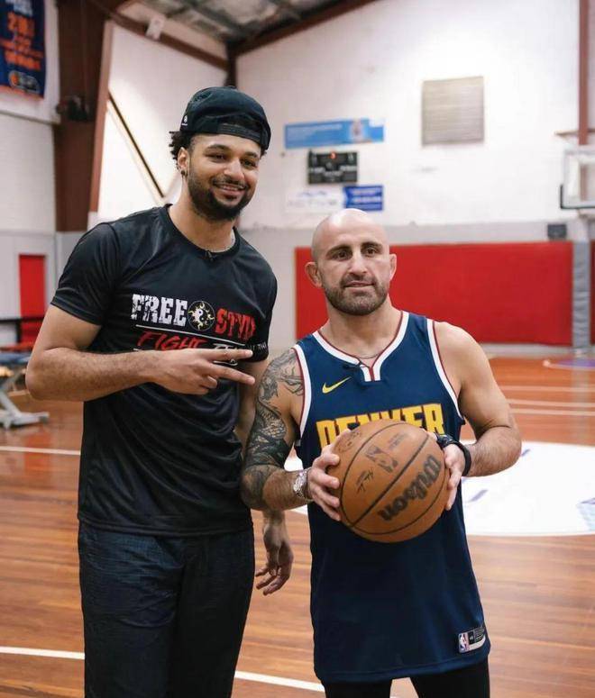 胖子国家队本场比赛惊喜多多,穆雷远赴澳澳与"大帝"一战?